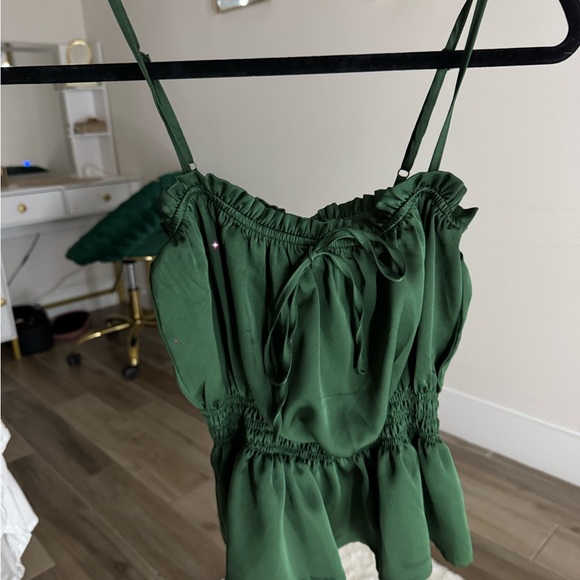 Green Sleeveless Ruffle Top - Picture 1 of 2
